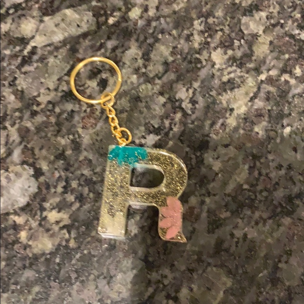 Custom keychain with any color flower the person